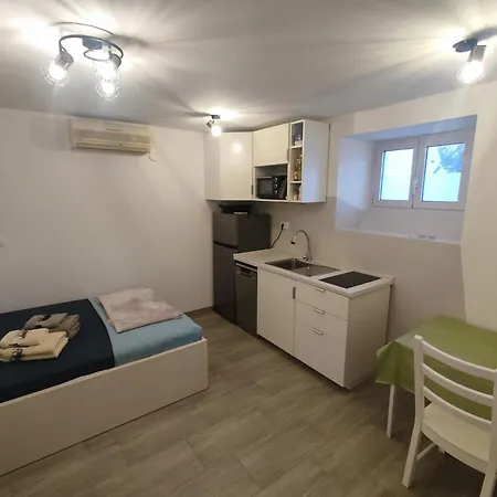 Silvo Apartments Koper Exterior photo